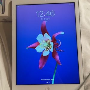 Apple iPad Air 32GB 1st Generation Model A1747